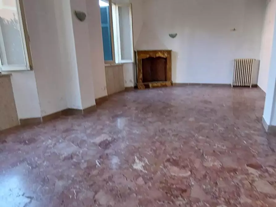 Immagine 20 di Casa bifamiliare in vendita  a Carrara