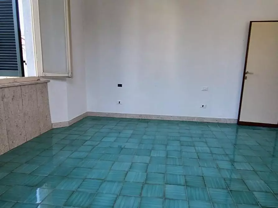 Immagine 29 di Casa bifamiliare in vendita  a Carrara