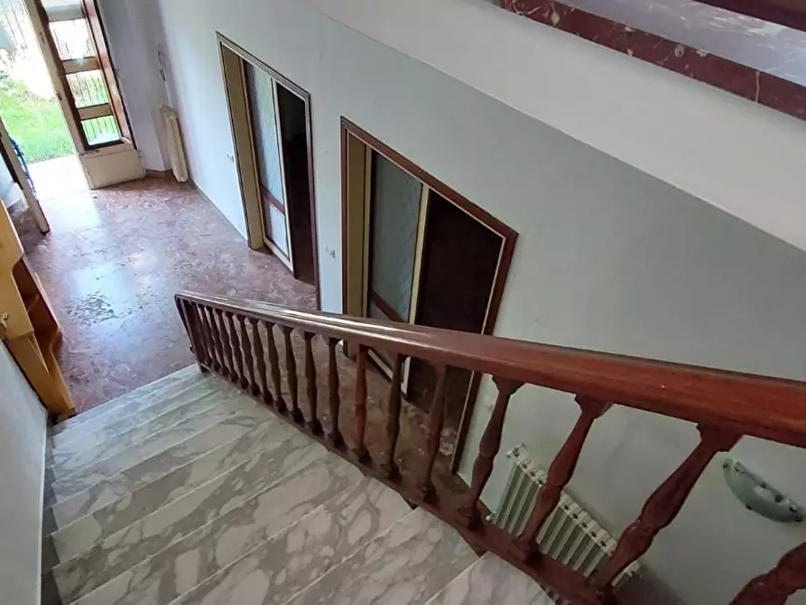 Immagine 22 di Casa bifamiliare in vendita  a Carrara