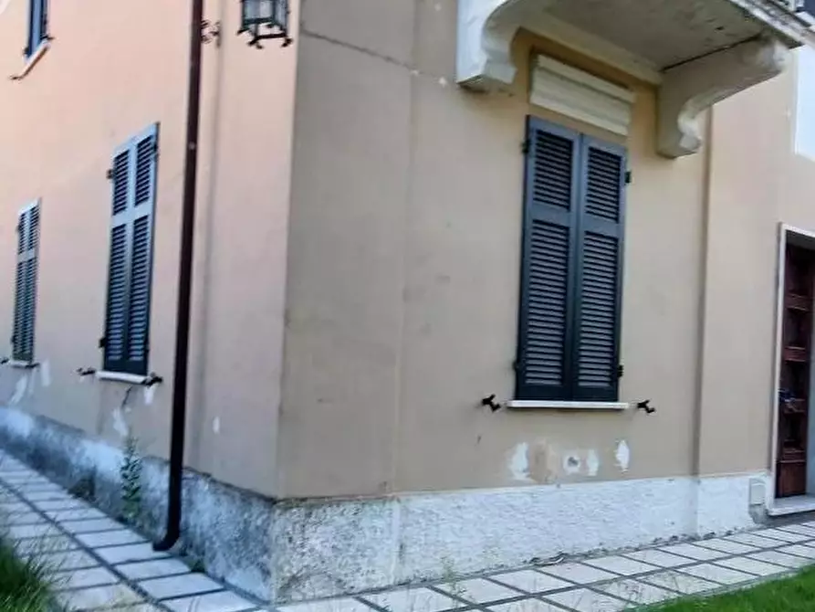 Immagine 4 di Casa bifamiliare in vendita  a Carrara