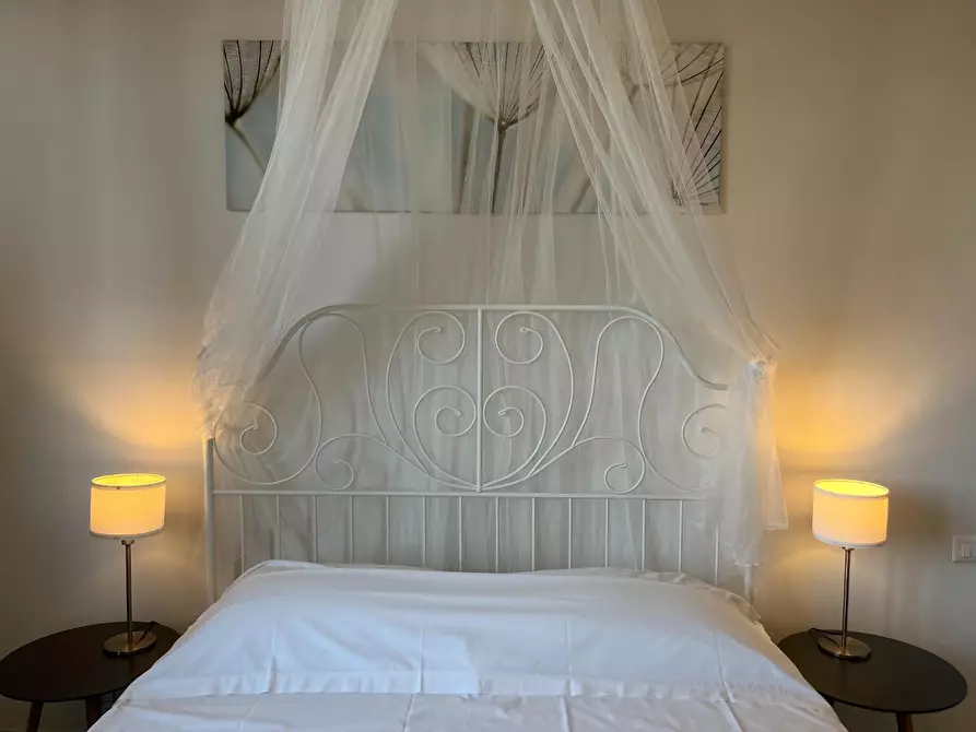 Immagine 25 di Appartamento in vendita  a Siena