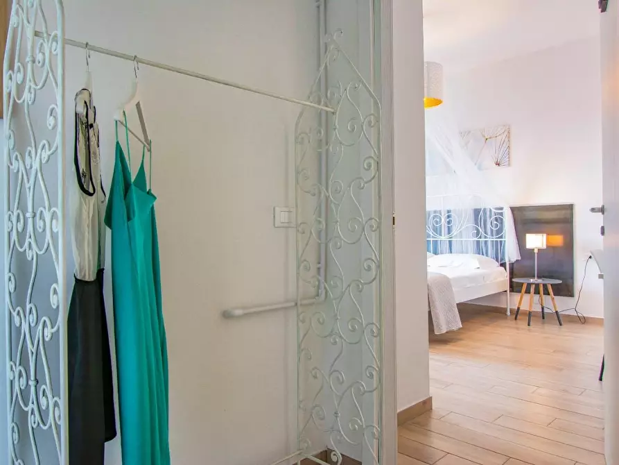 Immagine 30 di Appartamento in vendita  a Siena