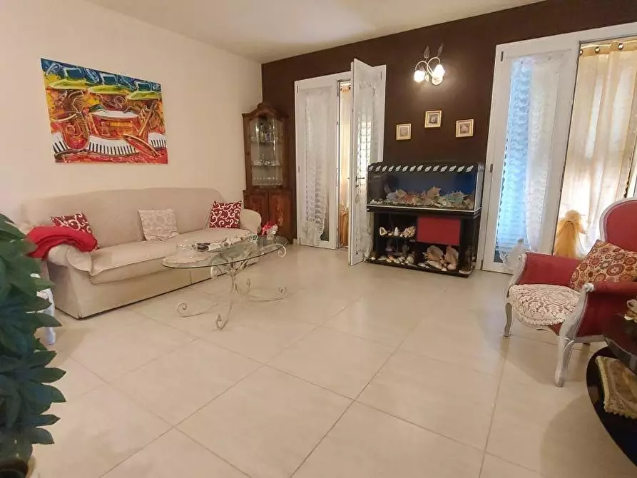 Immagine 10 di Casa semindipendente in vendita  a Castelnuovo Magra