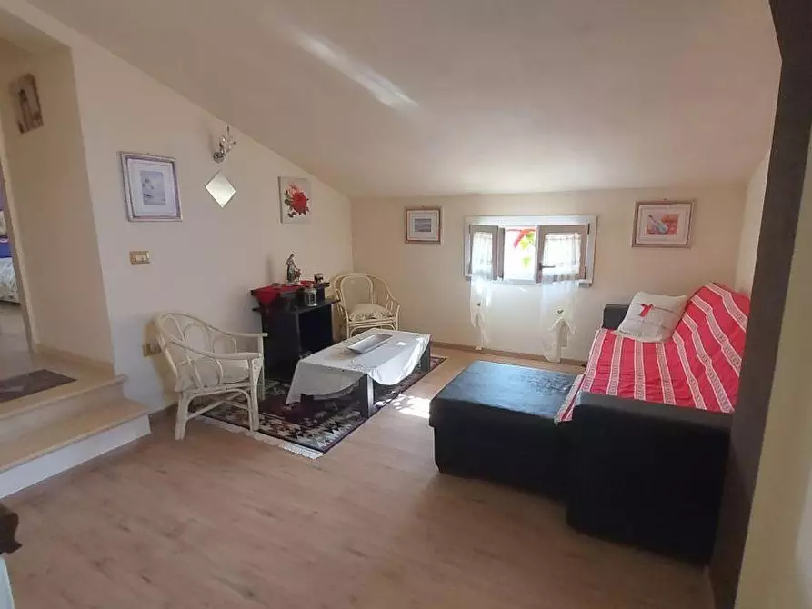 Immagine 23 di Casa semindipendente in vendita  a Castelnuovo Magra