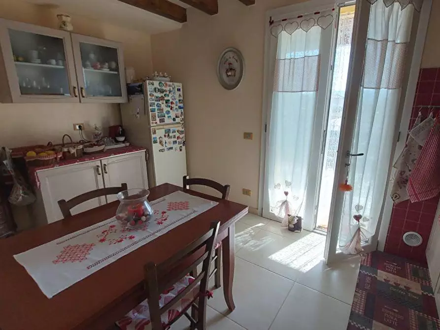 Immagine 8 di Casa semindipendente in vendita  a Castelnuovo Magra