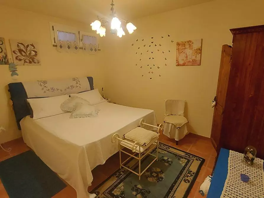 Immagine 40 di Casa semindipendente in vendita  a Castelnuovo Magra