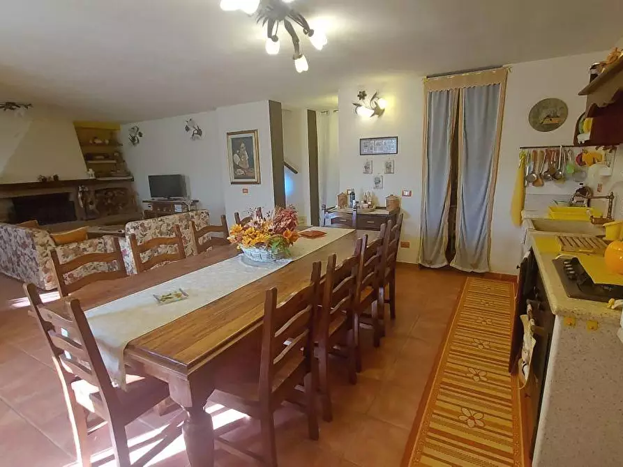 Immagine 33 di Casa semindipendente in vendita  a Castelnuovo Magra