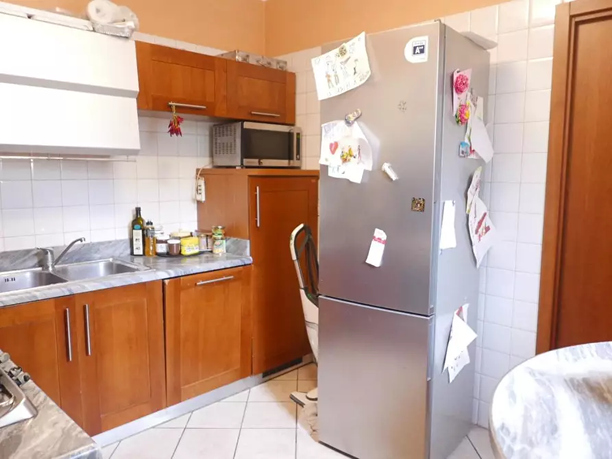 Immagine 9 di Appartamento in vendita  a Carrara