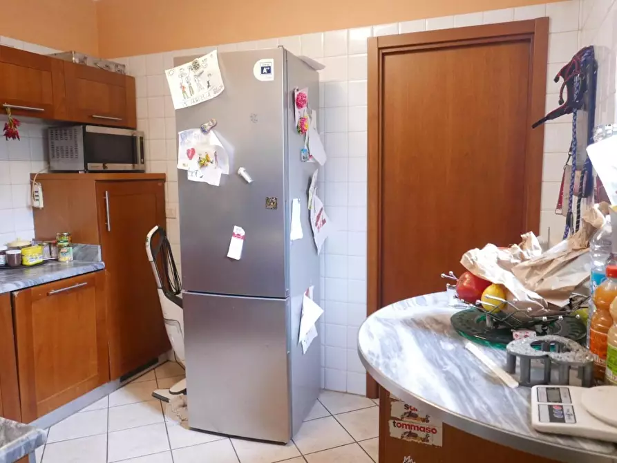 Immagine 2 di Appartamento in vendita  a Carrara