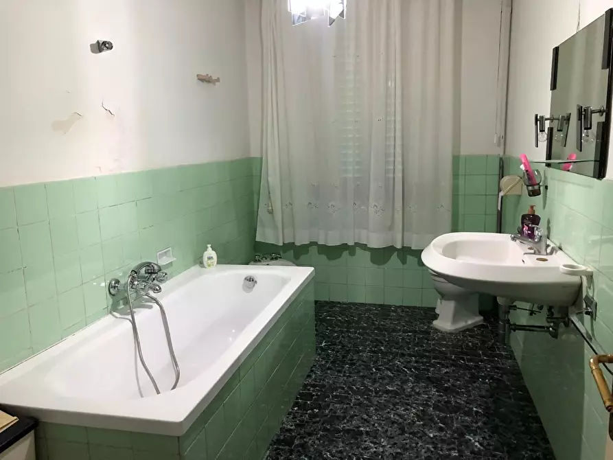 Immagine 10 di Casa indipendente in vendita  a Empoli