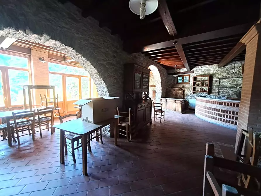 Immagine 4 di Bar / Ristorante in vendita  a Pietrasanta
