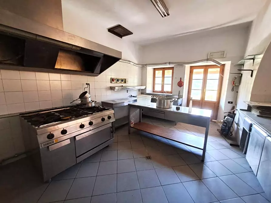 Immagine 10 di Bar / Ristorante in vendita  a Pietrasanta