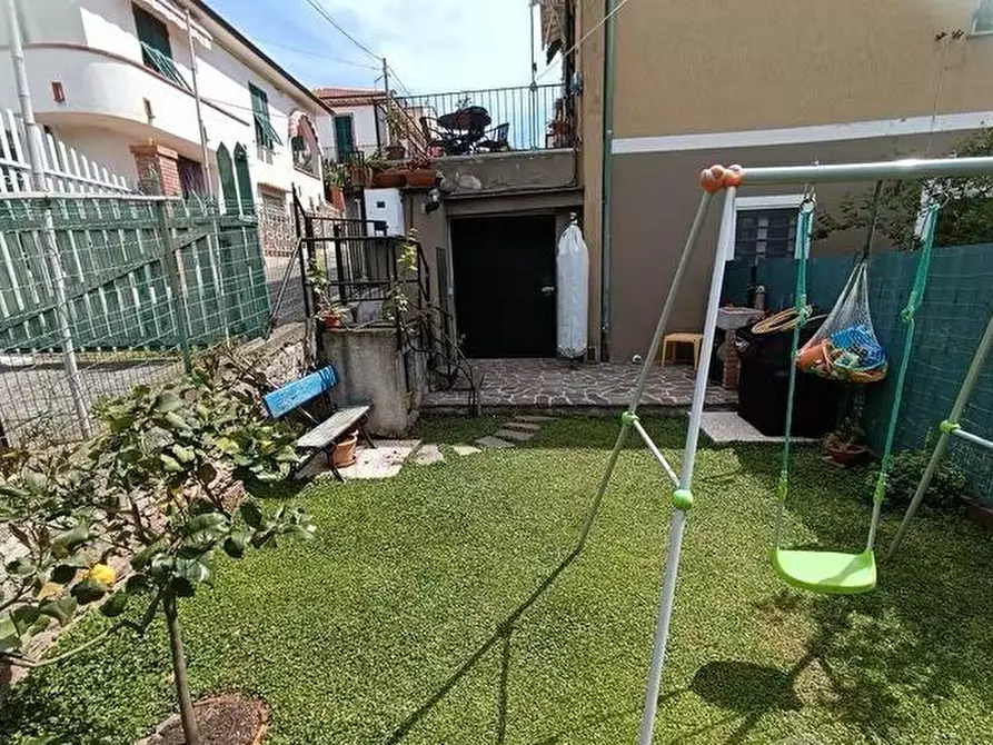 Immagine 5 di Appartamento in vendita  a Lerici