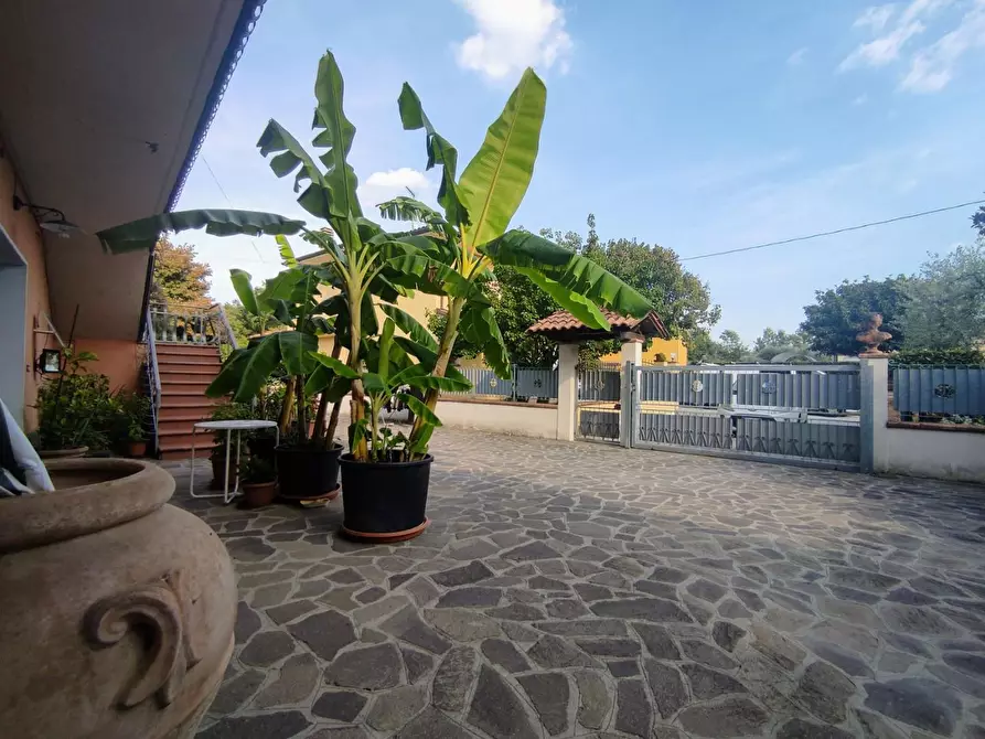 Immagine 51 di Casa semindipendente in vendita  a Fucecchio