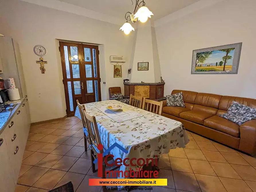 Immagine 6 di Casa indipendente in vendita  a Lamporecchio