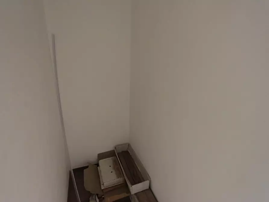 Immagine 14 di Appartamento in vendita  a La Spezia