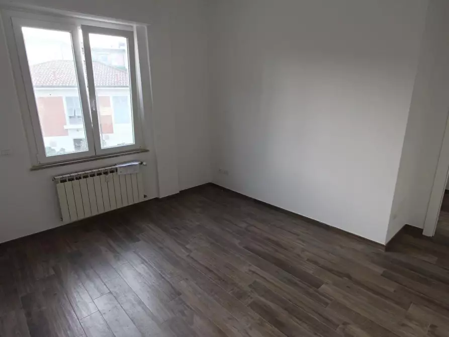 Immagine 11 di Appartamento in vendita  a La Spezia