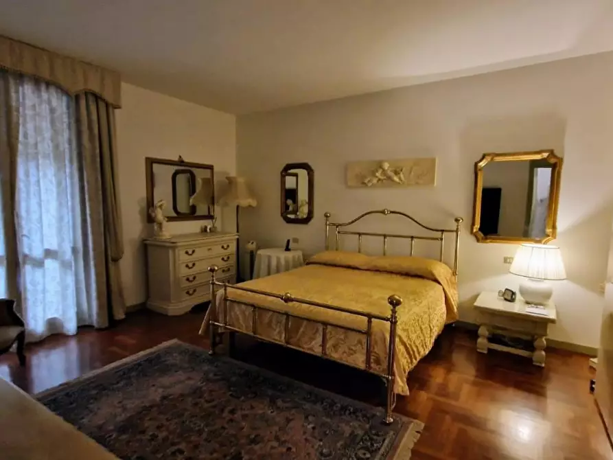 Immagine 13 di Appartamento in vendita  a Santa Croce Sull'arno