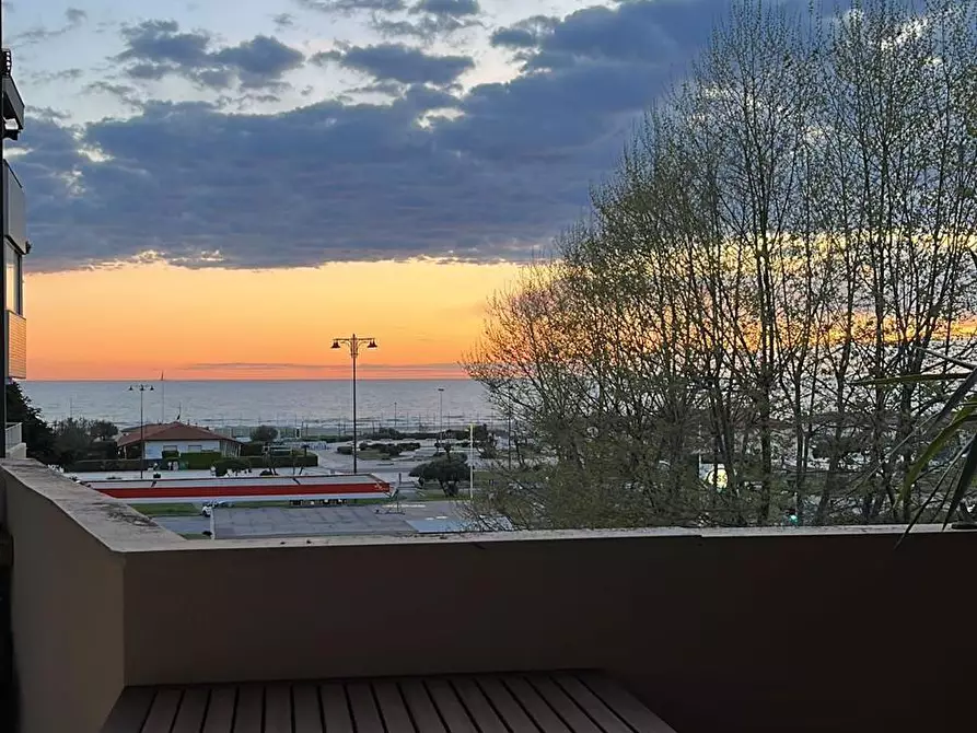 Immagine 31 di Appartamento in vendita  a Viareggio