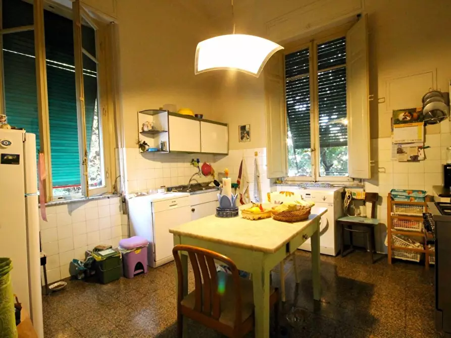 Immagine 27 di Villa in vendita  a Lucca