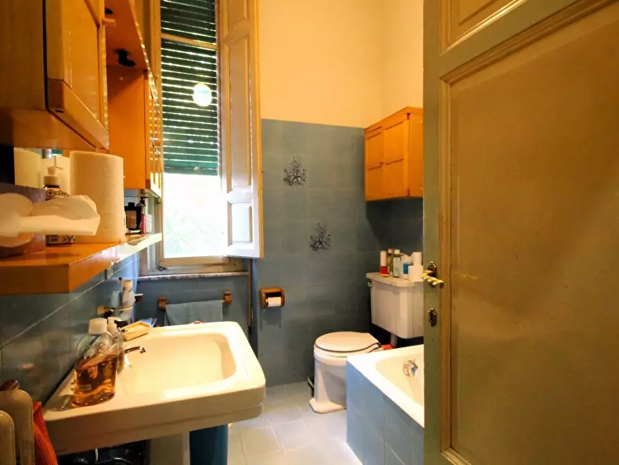 Immagine 29 di Villa in vendita  a Lucca