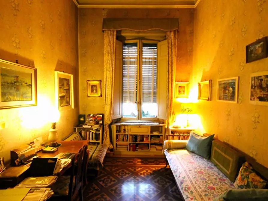 Immagine 15 di Villa in vendita  a Lucca