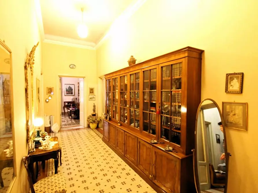 Immagine 7 di Villa in vendita  a Lucca