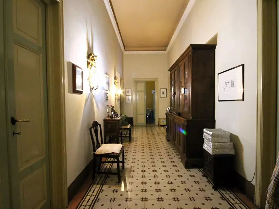Immagine 21 di Villa in vendita  a Lucca