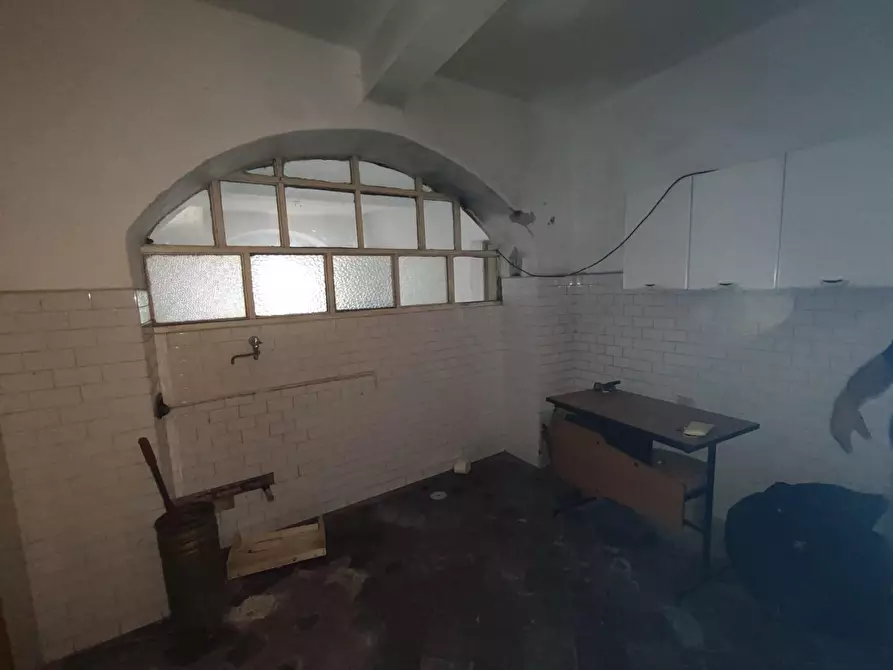 Immagine 4 di Appartamento in vendita  a Massa