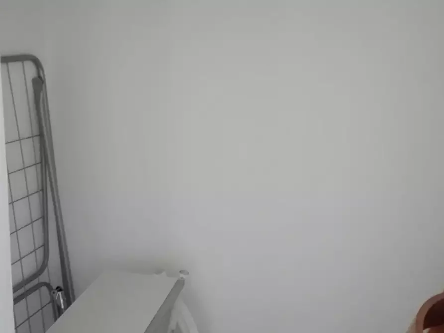 Immagine 9 di Appartamento in vendita  a Siena