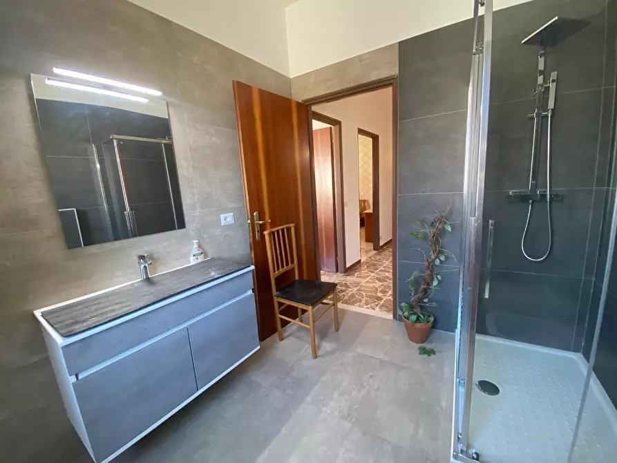 Immagine 12 di Appartamento in vendita  a Castelfiorentino