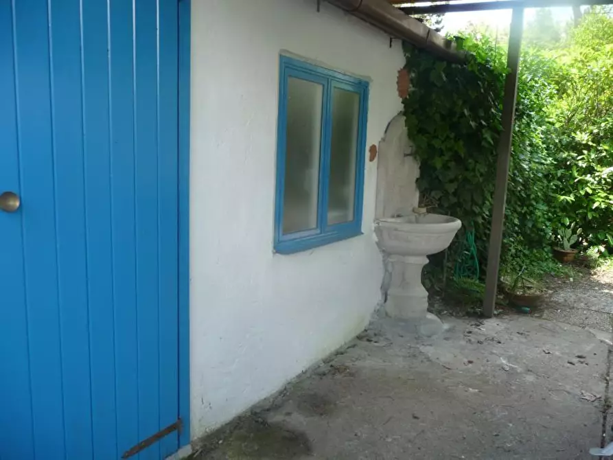 Immagine 4 di Appartamento in vendita  a Massa