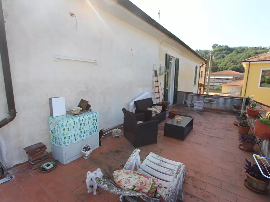 Immagine 14 di Appartamento in vendita  a Sarzana