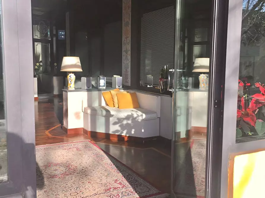 Immagine 6 di Ufficio in affitto  a Santa Maria A Monte