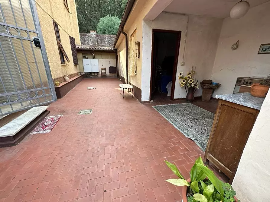 Immagine 4 di Porzione di casa in vendita  a Ameglia