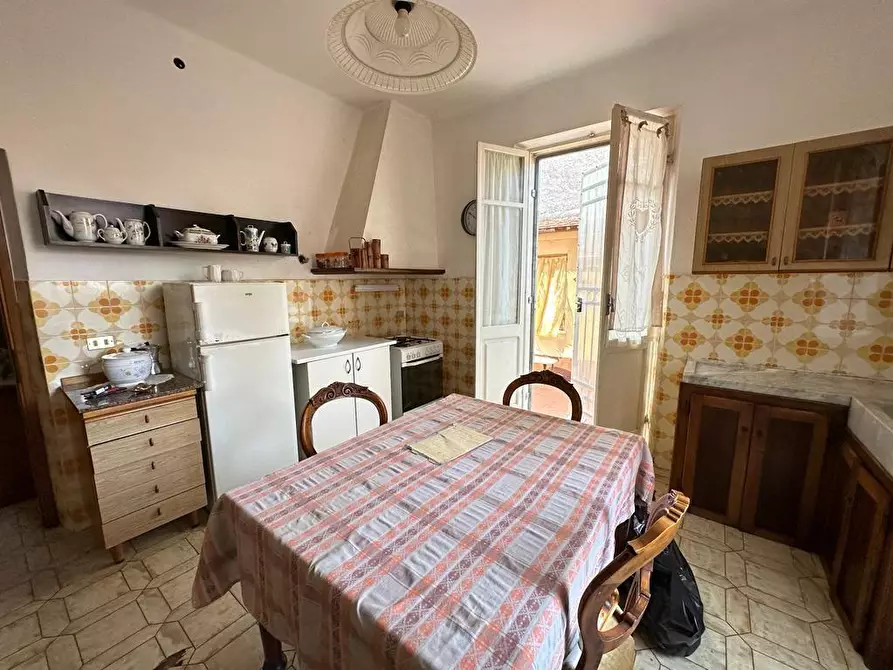 Immagine 17 di Porzione di casa in vendita  a Ameglia