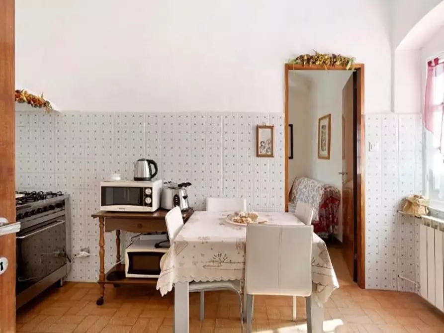 Immagine 8 di Appartamento in vendita  a Lerici