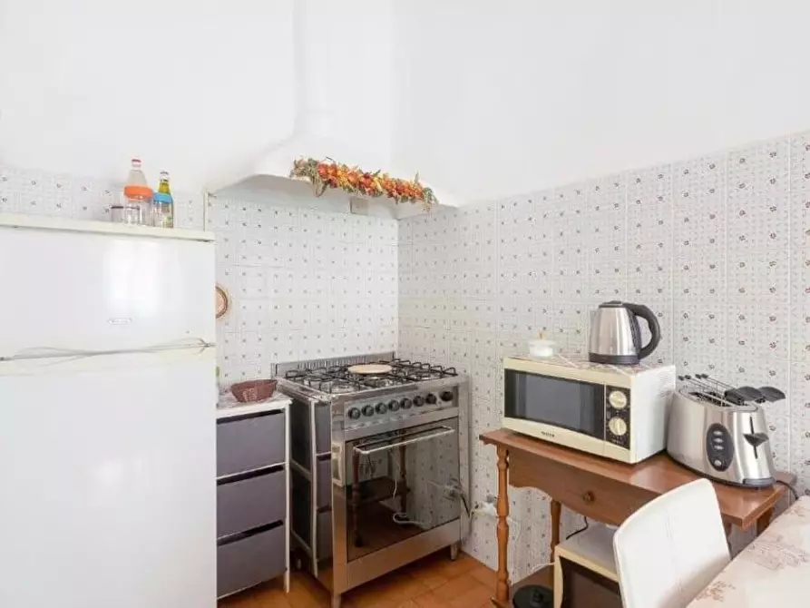 Immagine 11 di Appartamento in vendita  a Lerici