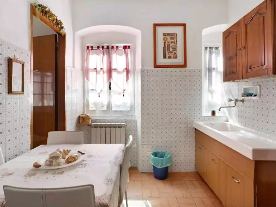 Immagine 9 di Appartamento in vendita  a Lerici