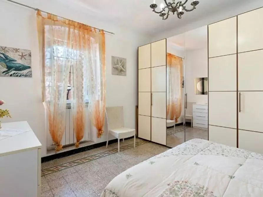 Immagine 18 di Appartamento in vendita  a Lerici