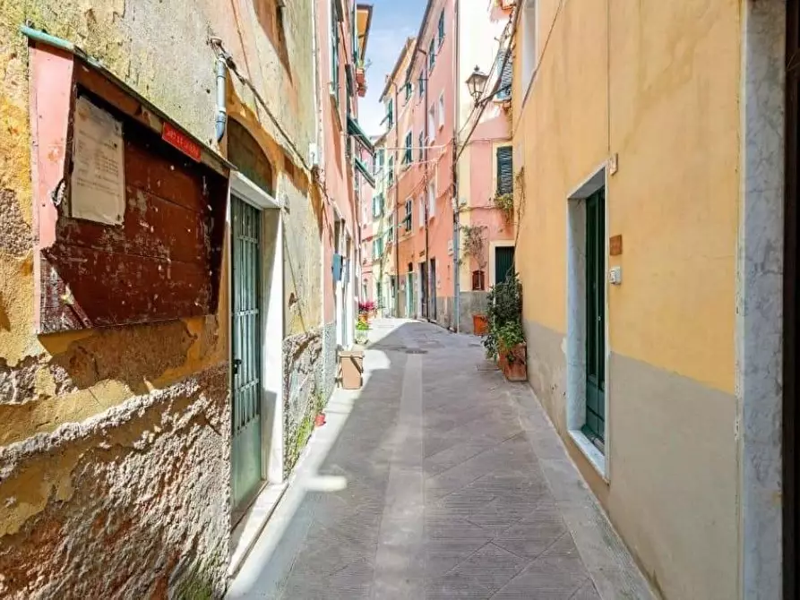 Immagine 5 di Appartamento in vendita  a Lerici