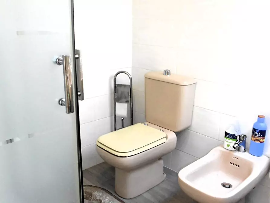 Immagine 34 di Casa indipendente in vendita  a Montignoso