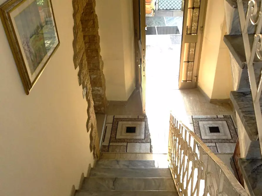 Immagine 38 di Casa indipendente in vendita  a Montignoso