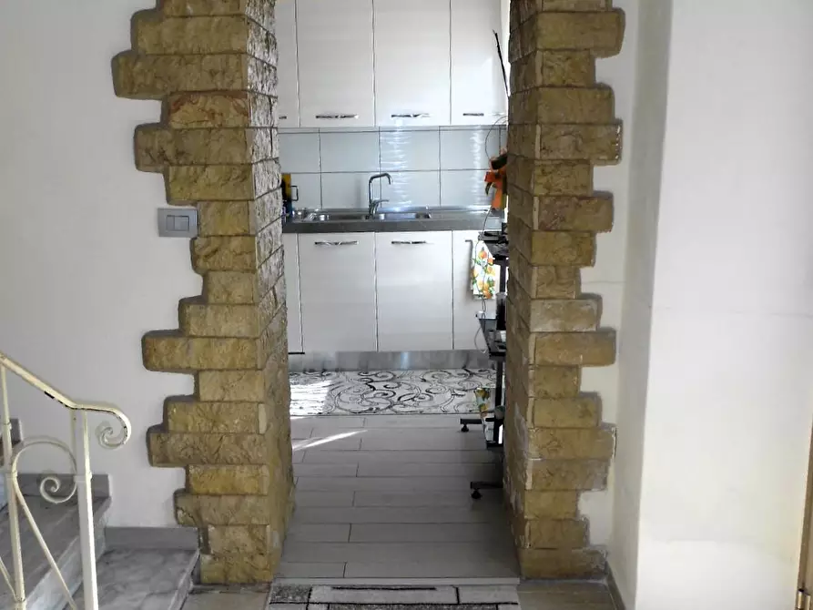 Immagine 8 di Casa indipendente in vendita  a Montignoso