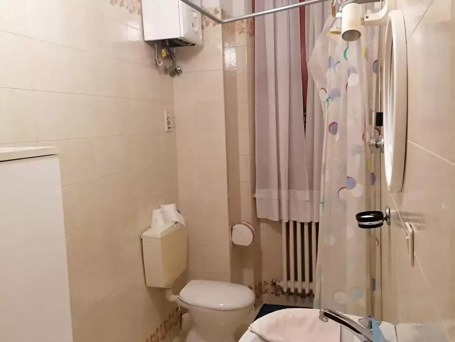 Immagine 17 di Casa indipendente in vendita  a Carrara