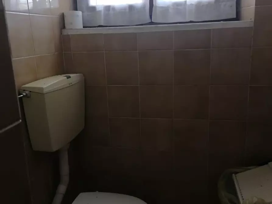 Immagine 28 di Casa indipendente in vendita  a Carrara