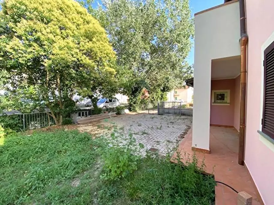 Immagine 4 di Casa bifamiliare in vendita  a Capannori