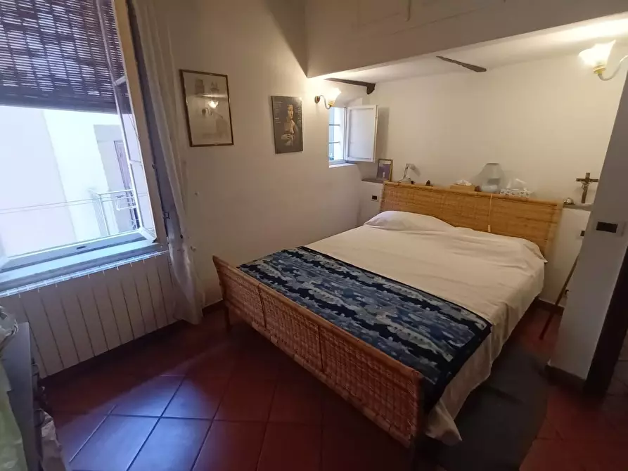 Immagine 11 di Appartamento in vendita  a Lucca