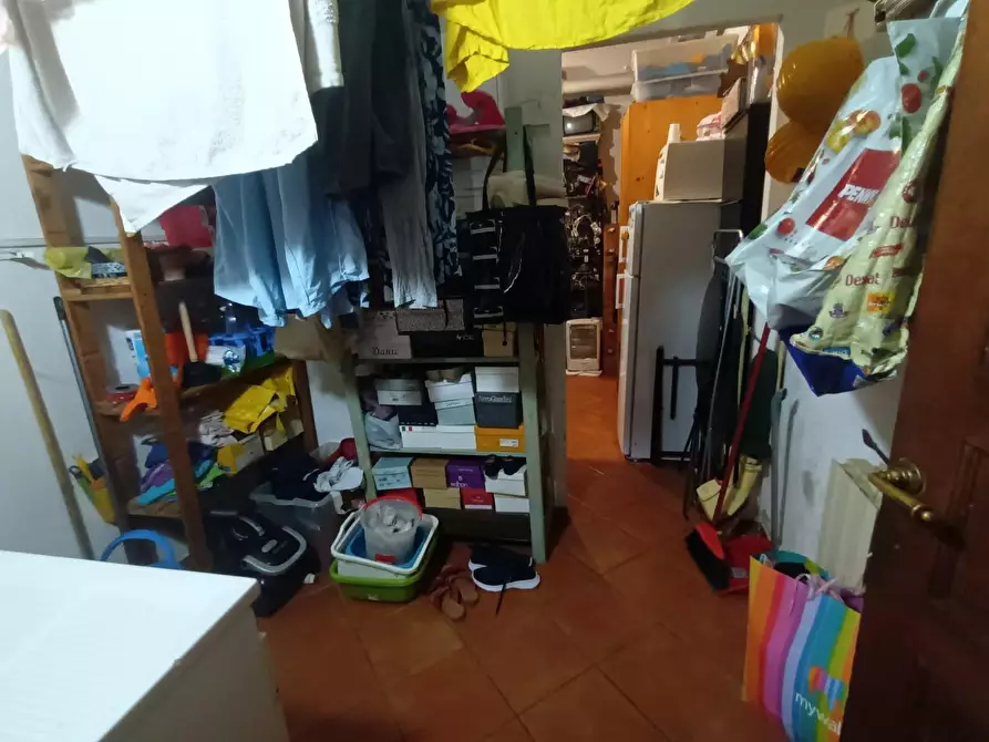 Immagine 22 di Appartamento in vendita  a Lucca