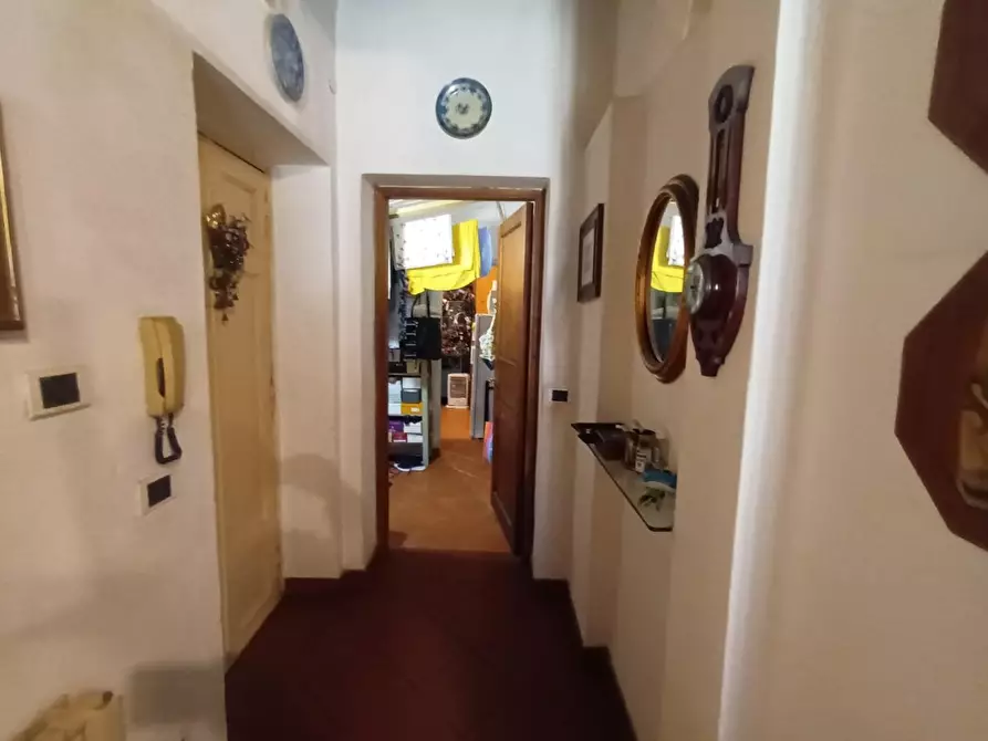 Immagine 23 di Appartamento in vendita  a Lucca